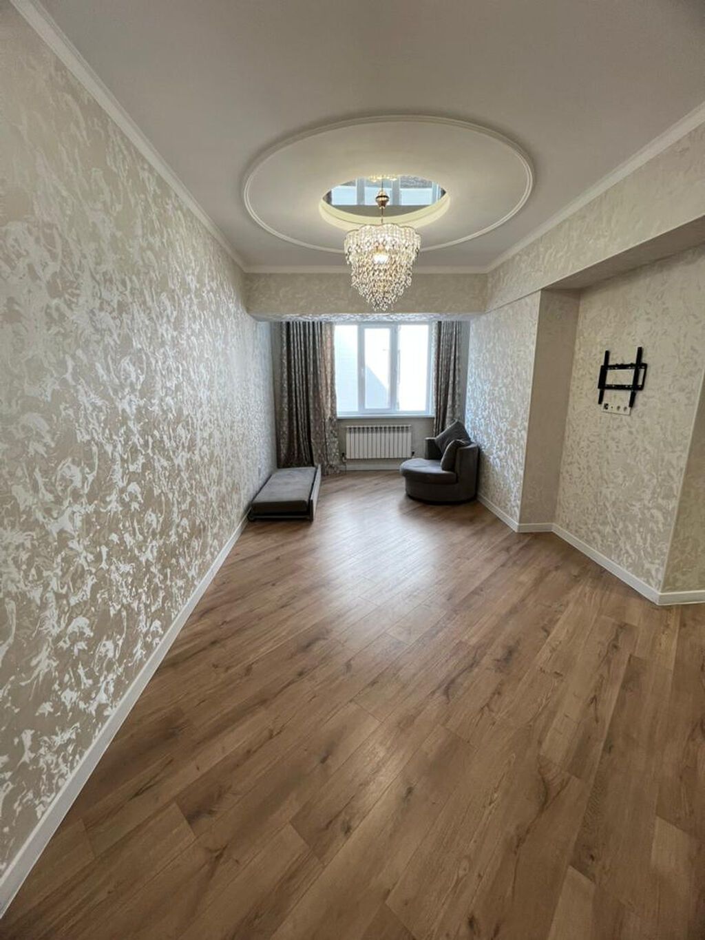 3 комнаты, 102 м², Элитка, 3 этаж, Евроремонт: фото 2