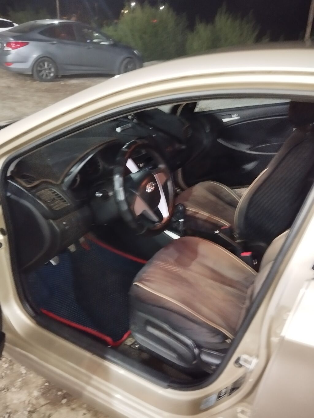 Hyundai Solaris: 2014 г., Бензин, Седан: фото 5