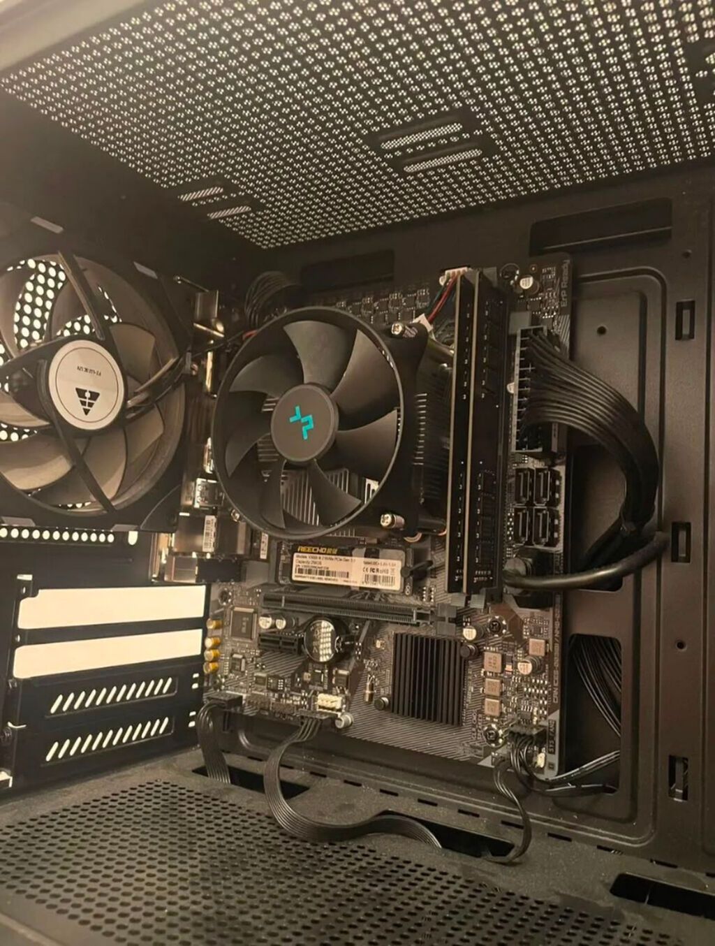 Компьютер, ядер - 6, ОЗУ 32 ГБ, Для несложных задач, Б/у, Intel Core i5, Встроенная видеокарта, NVMe: фото 2