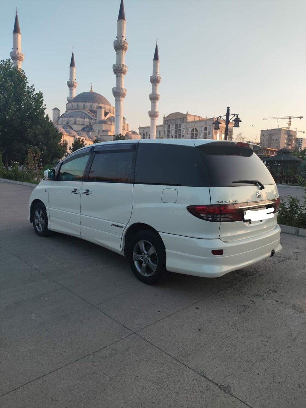 Toyota Estima: 2003 г., 0.3 л, Автомат, Газ, Минивэн: фото 3