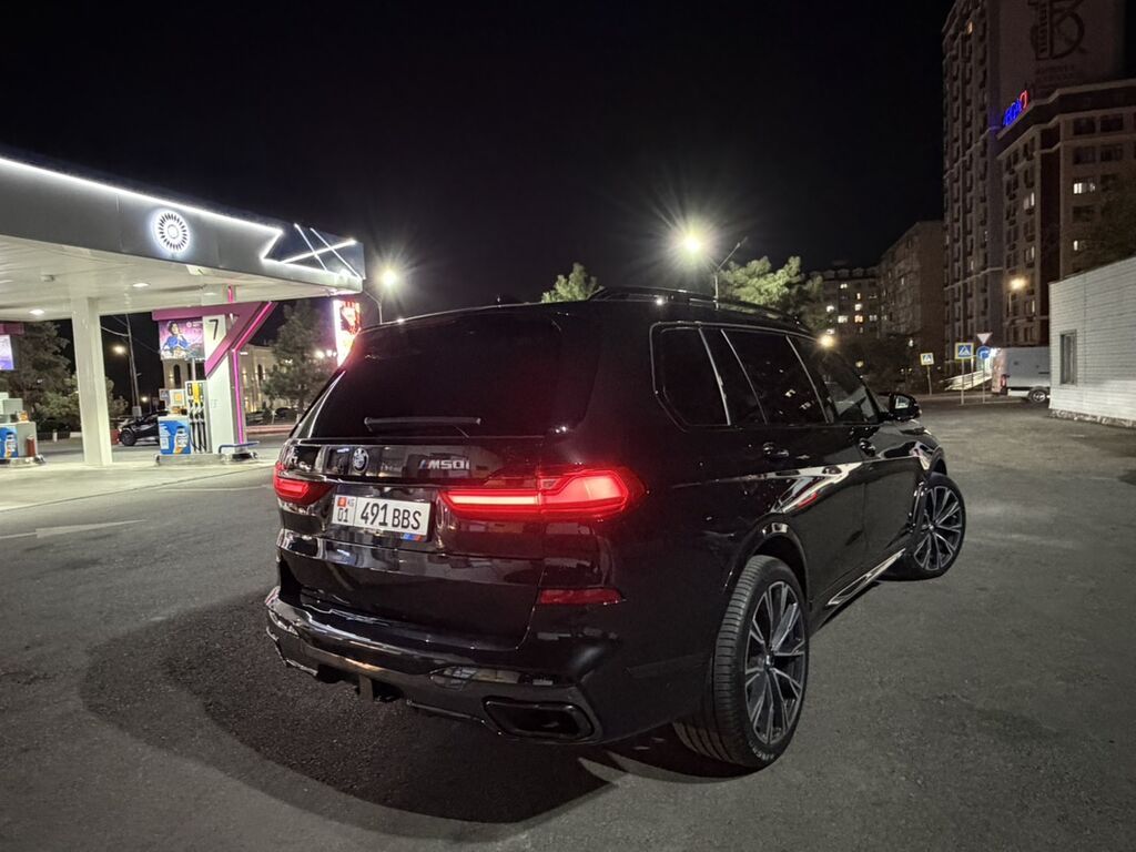 BMW X7: 2021 г., 4.4 л, Автомат, Бензин, Кроссовер: фото 4