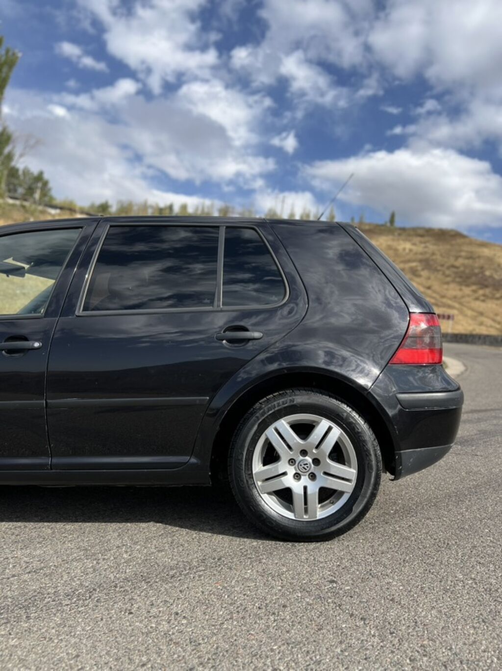 Volkswagen Golf: 2002 г., 1.6 л, Автомат, Бензин, Седан: фото 3