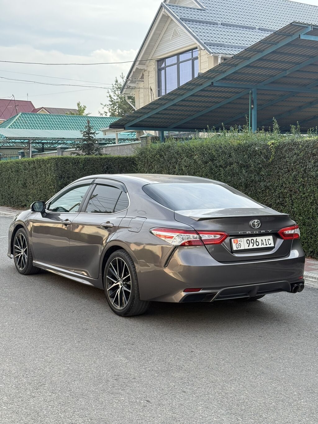 Toyota Camry: 2018 г., 2.5 л, Автомат, Бензин, Седан: фото 4