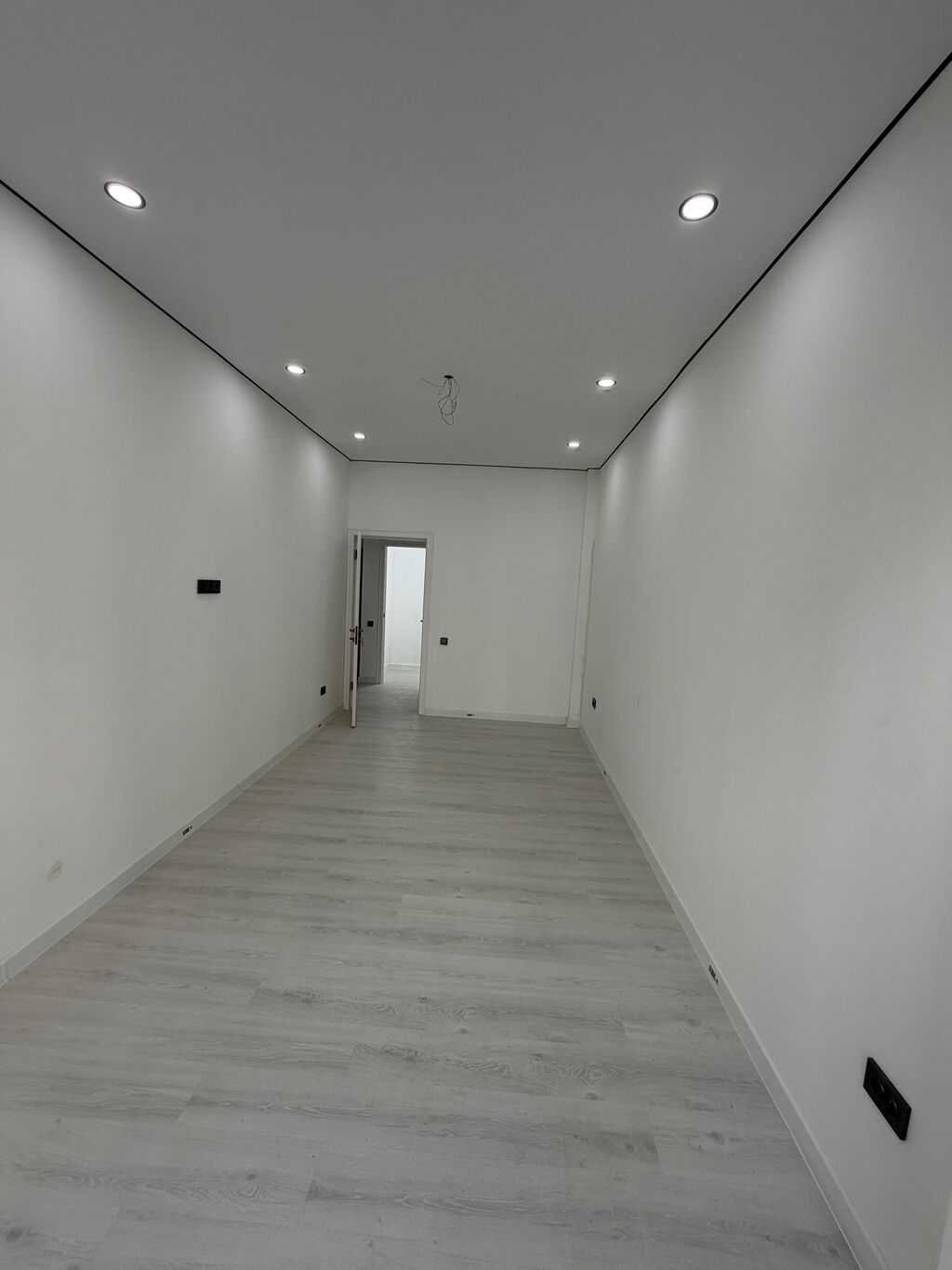 2 комнаты, 53 м², Асанбай мкр Элитка, 9 этаж, Евроремонт: фото 2