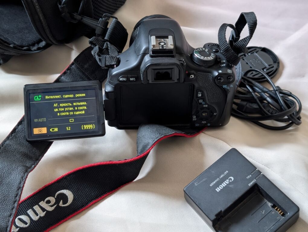 Продам фотоаппарат Canon 600D с объективом: фото 2
