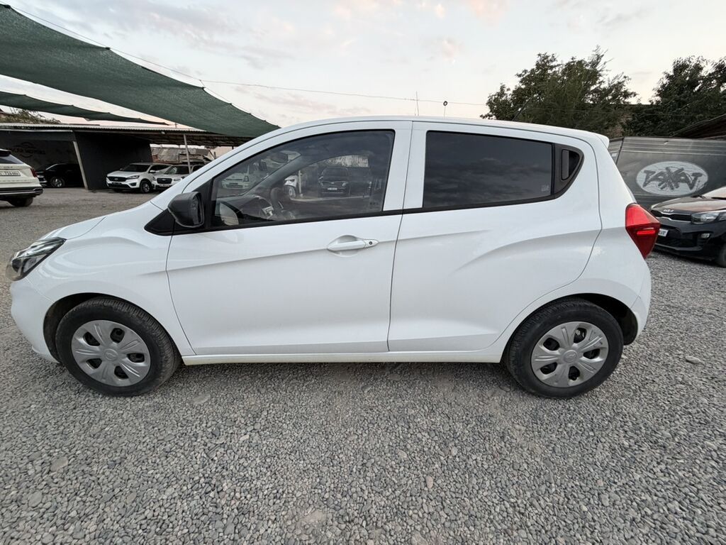 Chevrolet Spark: 2020 г., 1 л, Автомат, Бензин, Хэтчбэк: фото 2