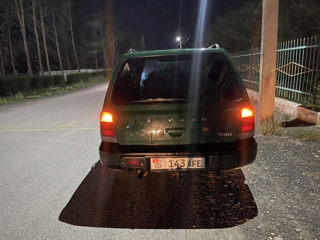 Subaru Forester: 1998 г., 2 л, Механика, Бензин, Универсал: фото 2