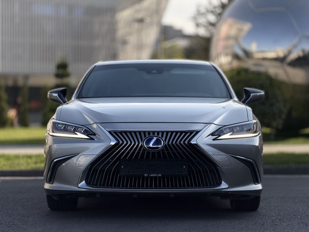 Lexus ES: 2021 г., 2.5 л, Вариатор, Гибрид, Седан: фото 2