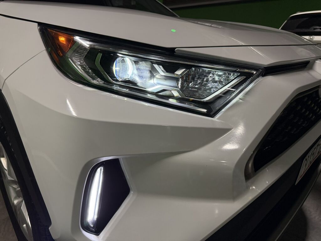 Toyota RAV4: 2021 г., 2.5 л, Автомат, Гибрид, Кроссовер: фото 5