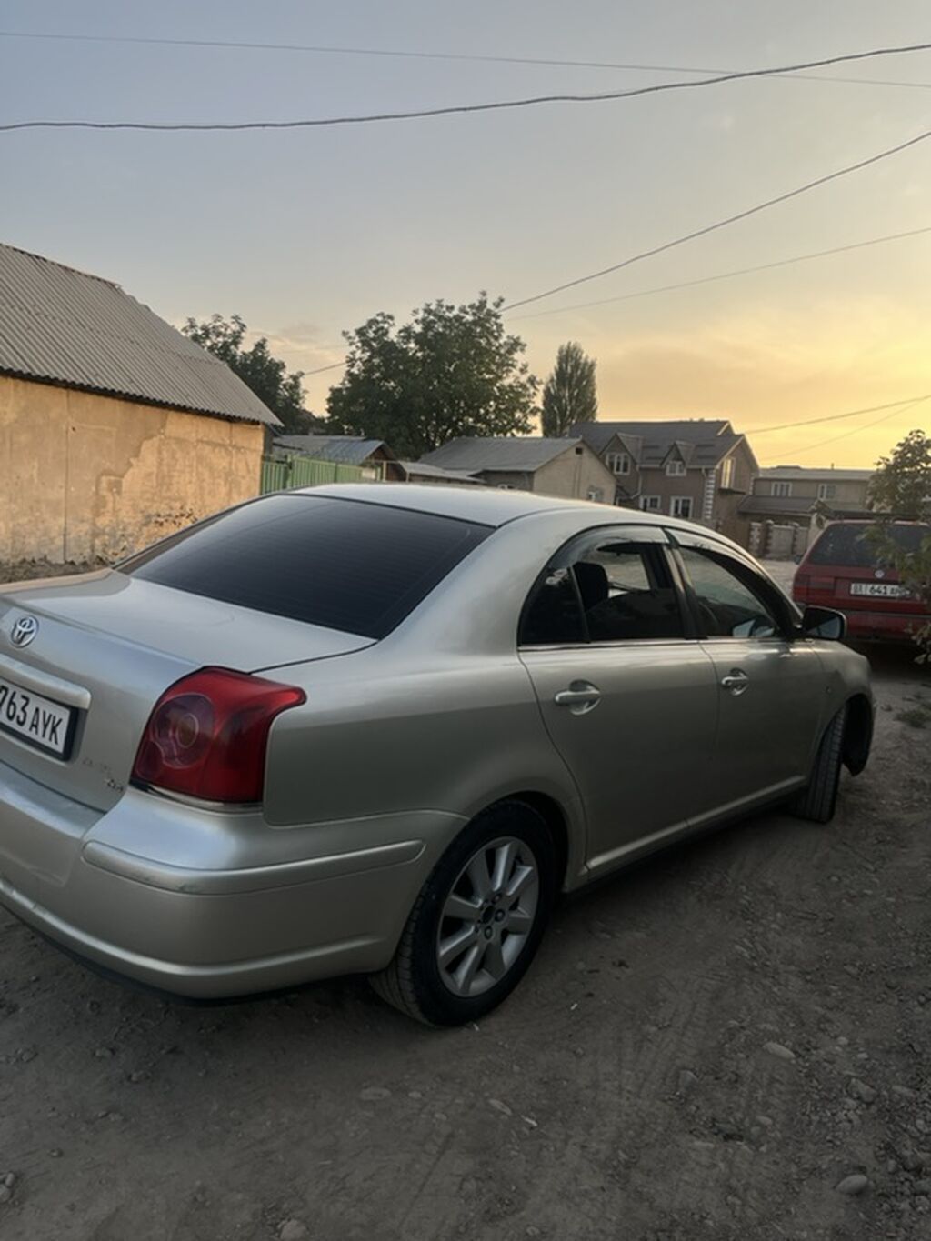 Toyota Avensis: 2005 г., 1.8 л, Автомат, Бензин, Седан: фото 4