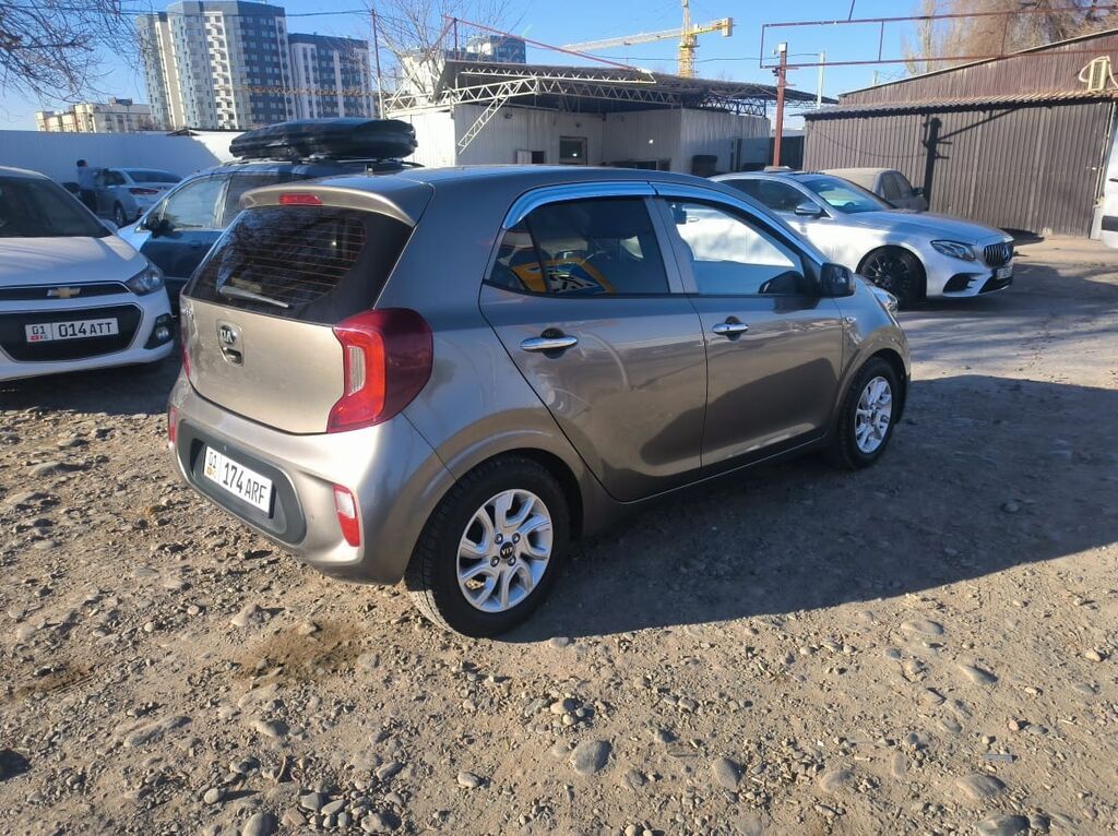 Kia Morning: 2017 г., 1 л, Автомат, Бензин, Хэтчбэк: фото 2