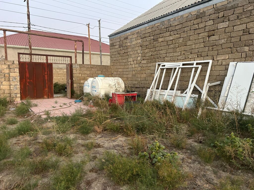 Türkan qəs. 3 otaqlı, 80 kv. m, Təmirsiz