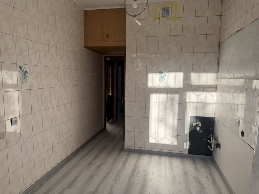 2 комнаты, 65 м², Восток-5 мкр 106 серия, 1 этаж, Свежий ремонт: фото 2