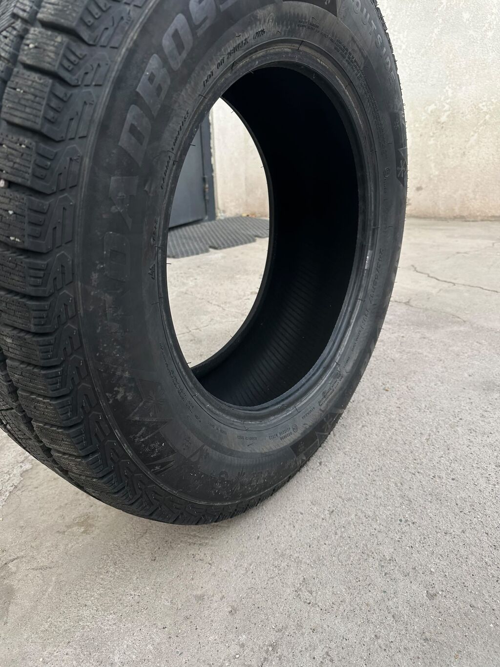 Шины 245 / 65 / R 17, Зима, Б/у, 1 шт, Легковые, Roadboss: фото 3