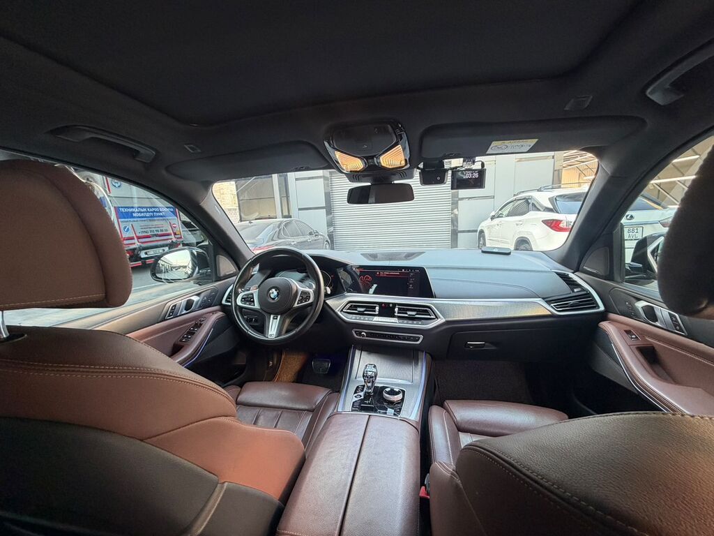 BMW X5: 2020 г., Бензин, Внедорожник: фото 4