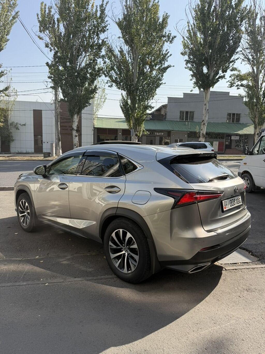 Lexus NX: 2019 г., 0.2 л, Автомат, Бензин, Кроссовер: фото 3
