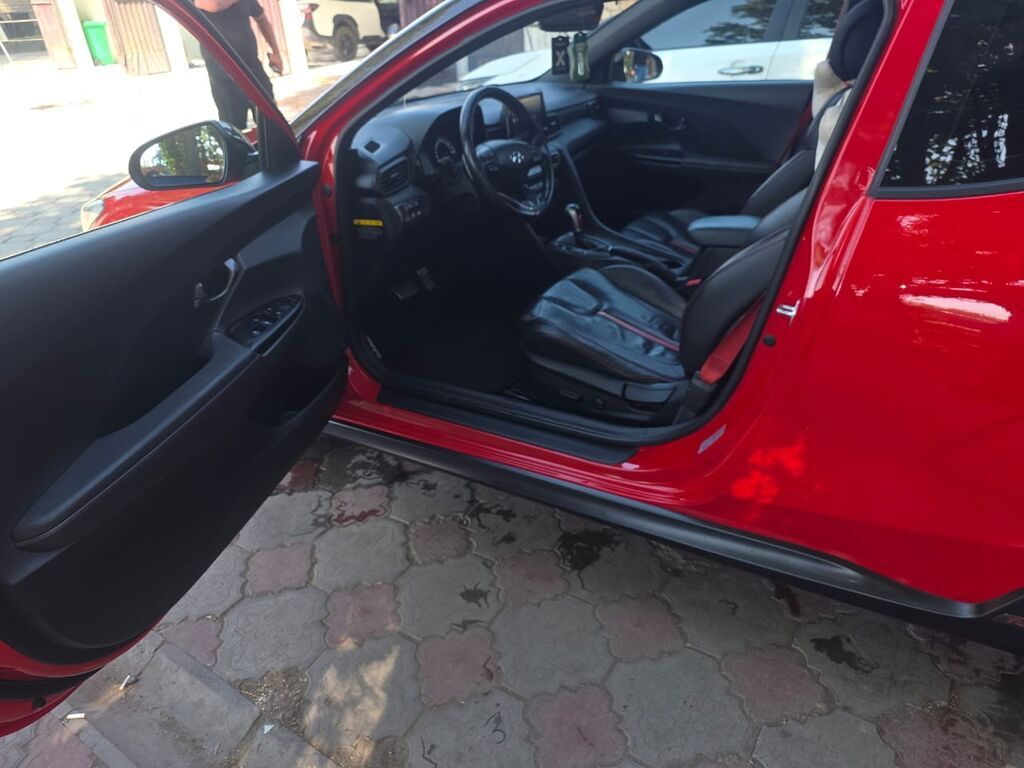 Hyundai Veloster: 2018 г., 1.6 л, Автомат, Бензин, Хэтчбэк: фото 7