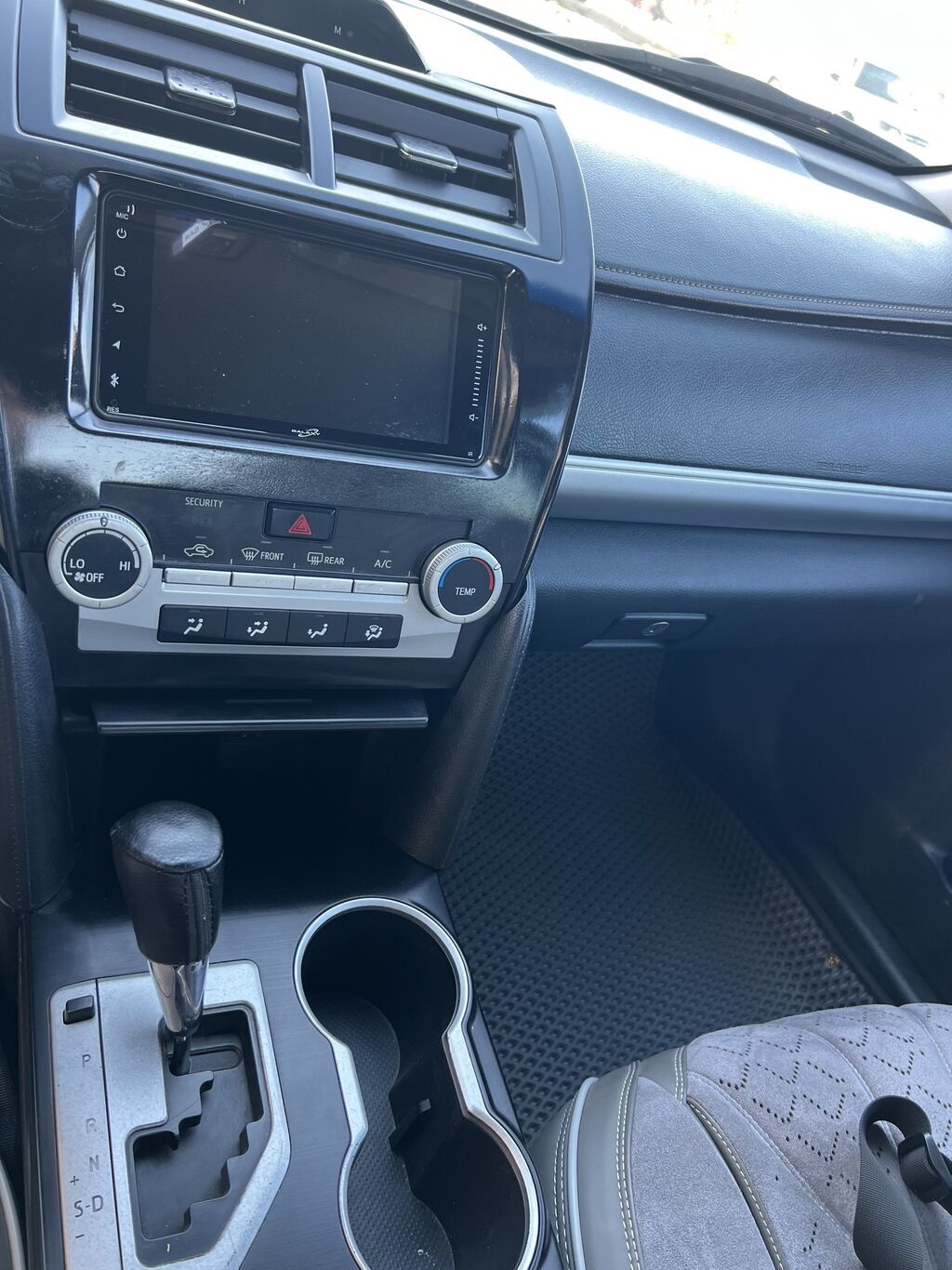 Toyota Camry: 2012 г., 2.5 л, Автомат, Бензин, Седан: фото 8
