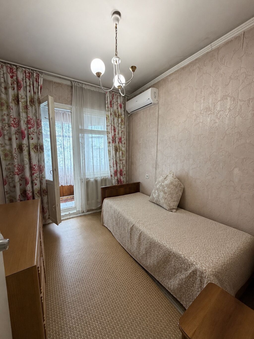 4 комнаты, 79 м², Индивидуалка, 3 этаж, Старый ремонт: фото 3
