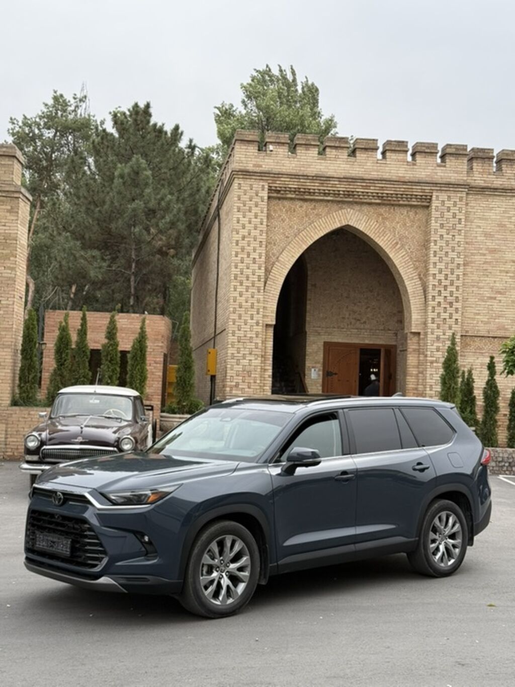 Toyota Grand Highlander: 2023 г., 2.5 л, Вариатор, Гибрид, Кроссовер: фото 2