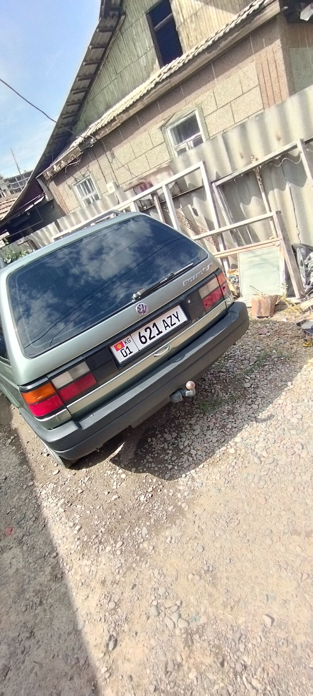 Volkswagen Passat: 1989 г., 1.8 л, Механика, Универсал: фото 3