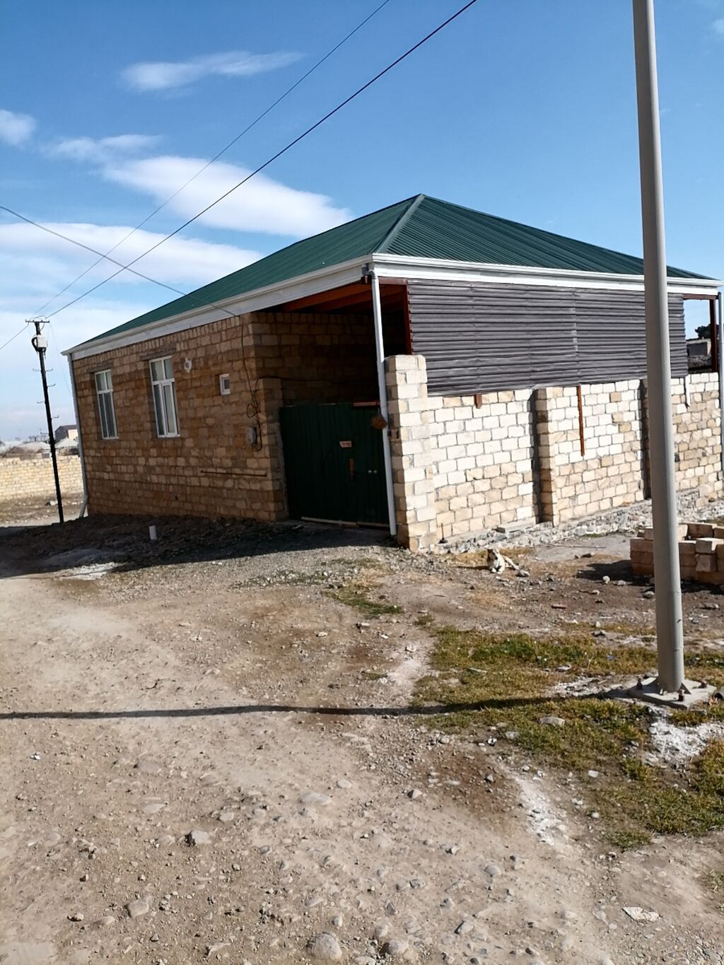 3 otaqlı, 110 kv. m, Kredit yoxdur, Orta təmir