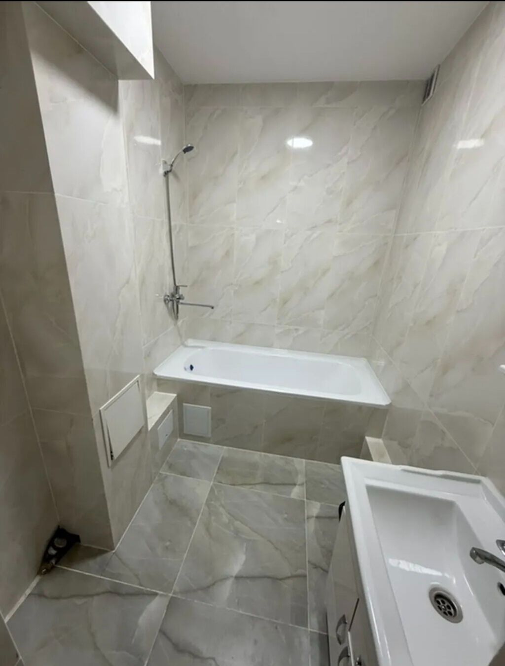 4 комнаты, 96 м², Асанбай мкр 105 серия, 1 этаж, Евроремонт: фото 7