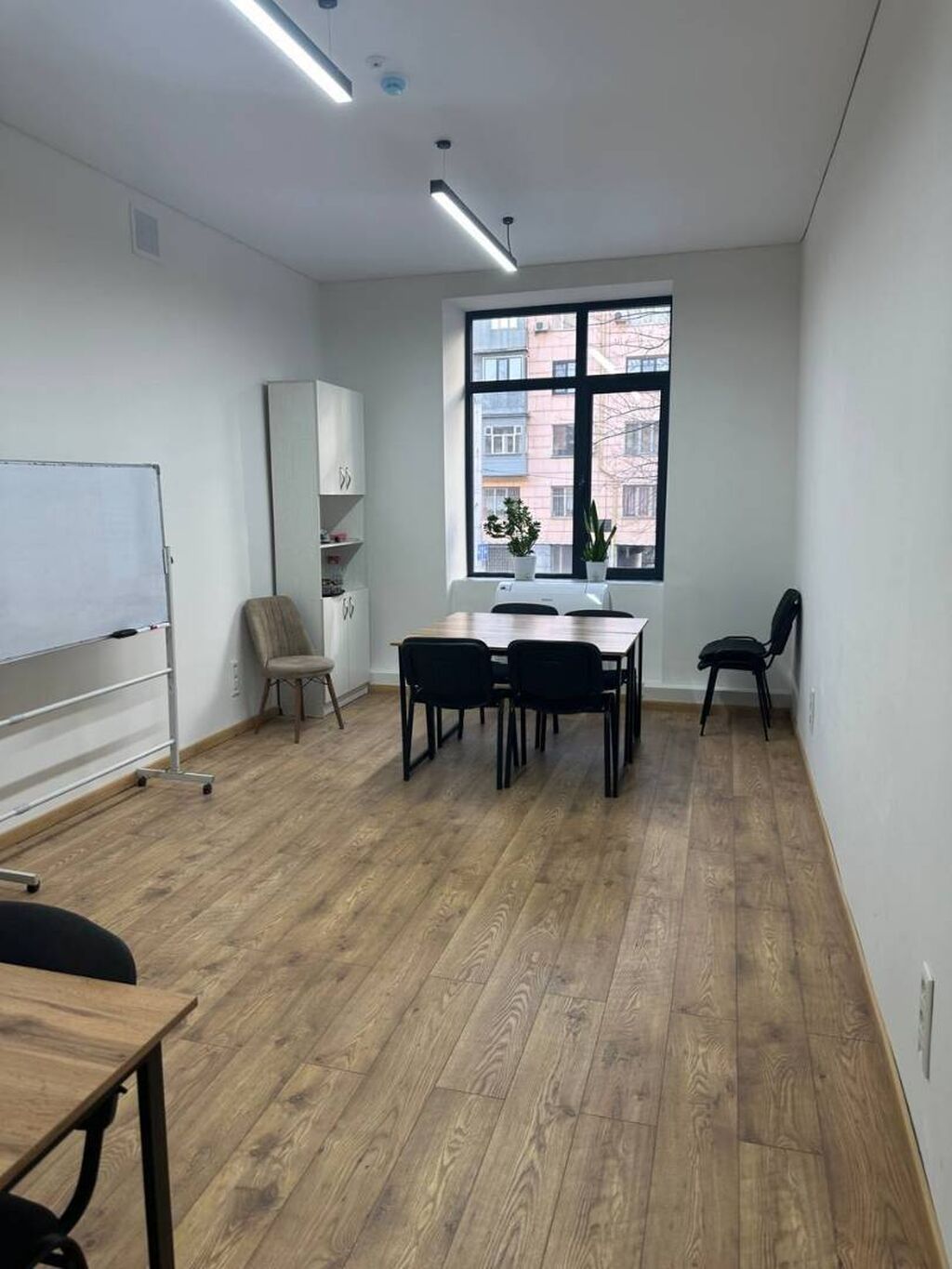 Кабинет Для тренингов В бизнес центре, 21 м², Промежуточный этаж, Долгосрочно, Почасово, С оборудованием: фото 6
