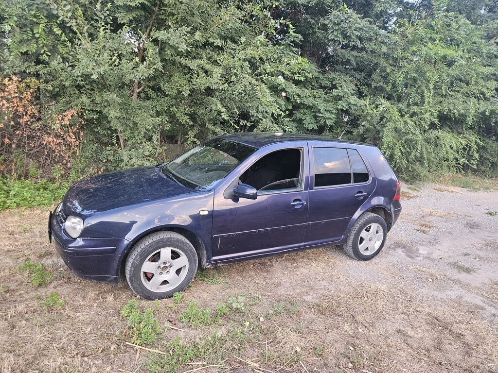 Volkswagen Golf: 1999 г., 1.6 л, Механика, Бензин, Хэтчбэк — фото 3