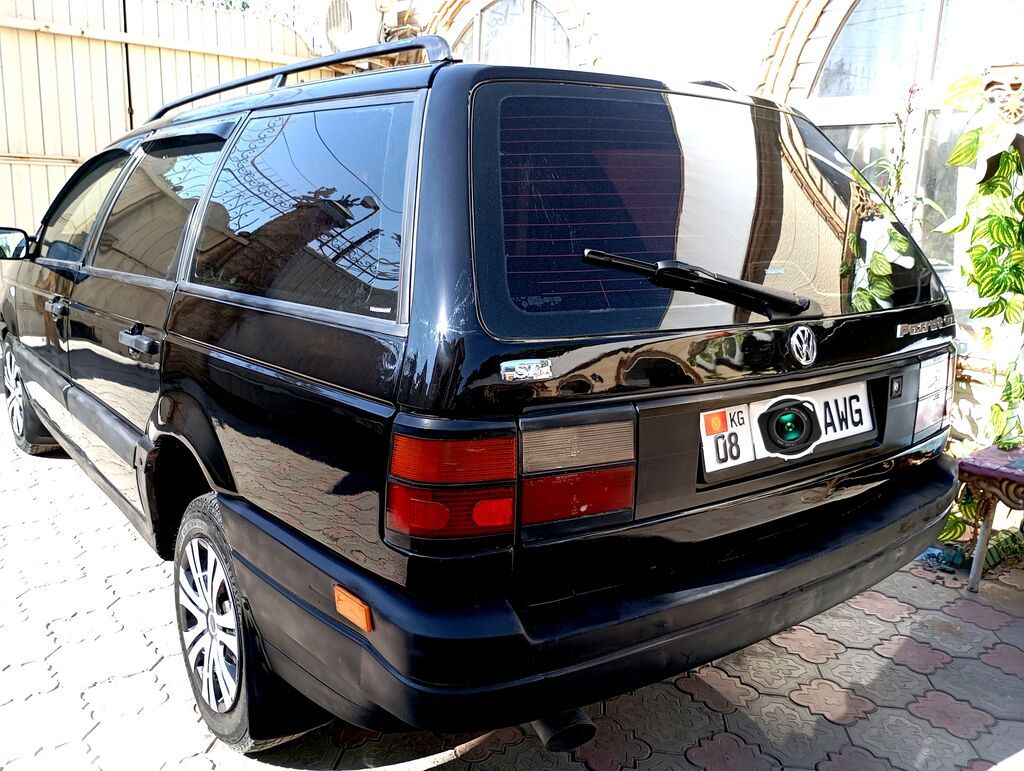 Volkswagen Passat Variant: 1991 г., 1.8 л, Механика, Бензин, Универсал: фото 2