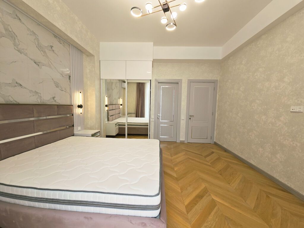 Ağ şəhər, 3 otaqlı, Yeni tikili, m. Xətai, 145 kv. m