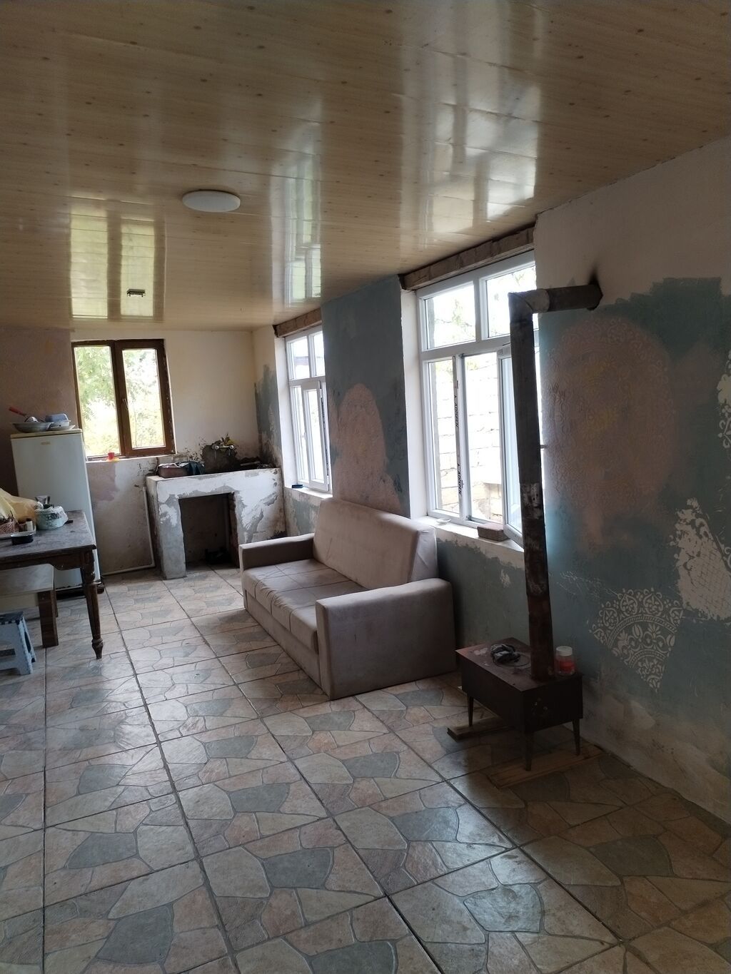 25 kv. m, 3 otaqlı, İnternet, Qaz, Su