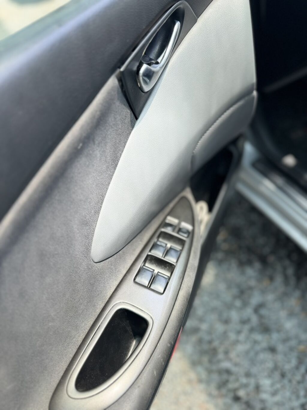 Nissan Primera: 2002 г., 1.8 л, Механика, Бензин, Хэтчбэк: фото 5