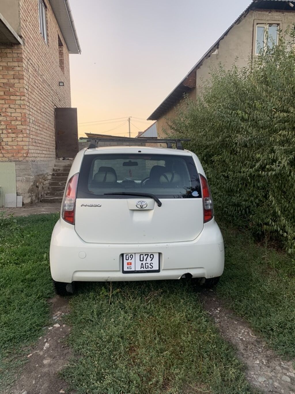 Toyota Passo: 2006 г., 1.3 л, Автомат, Бензин, Хэтчбэк: фото 3