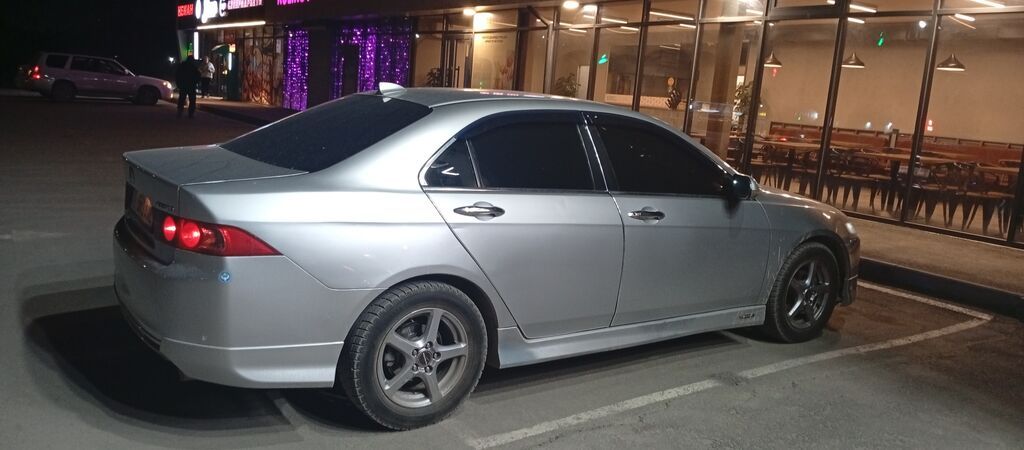 Honda Accord: 2003 г., 2 л, Автомат, Бензин, Седан: фото 8
