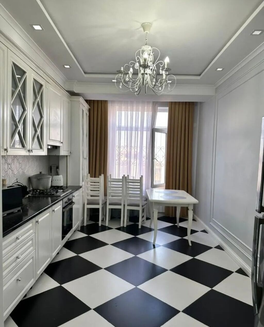 Продам 3-комн. квартиру, 133 м², центр: фото 3