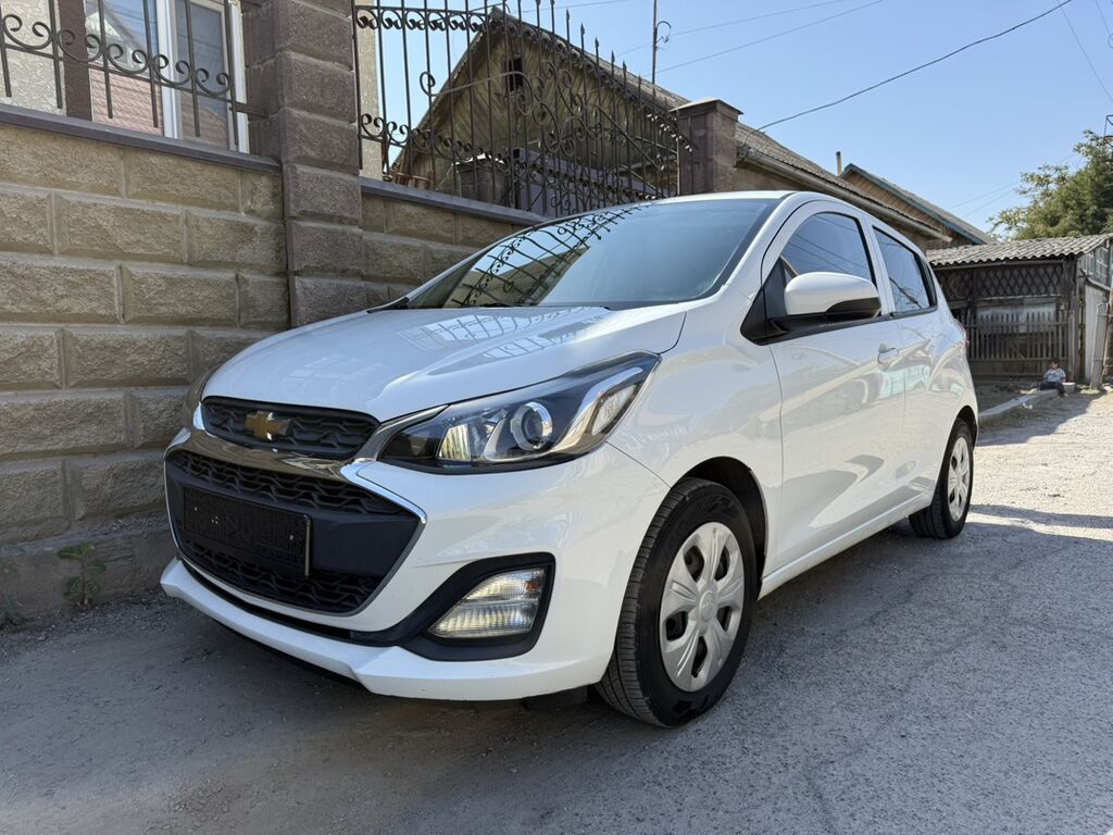 Chevrolet Spark: 2018 г., 1 л, Вариатор, Бензин, Хэтчбэк: фото 4