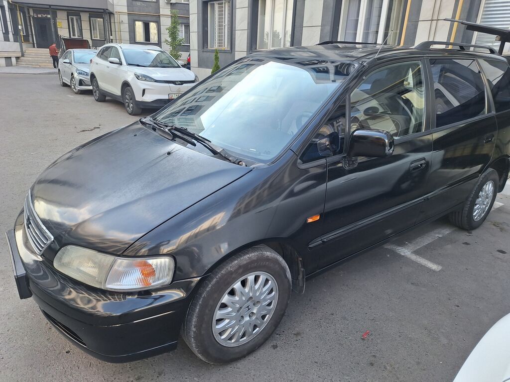 Honda Shuttle: 1996 г., Автомат, Бензин, Минивэн: фото 3