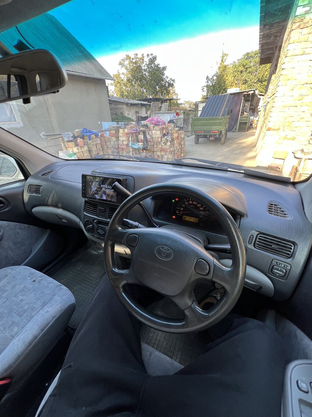 Toyota Raum: 2000 г., 1.5 л, Автомат, Бензин, Хэтчбэк: фото 6