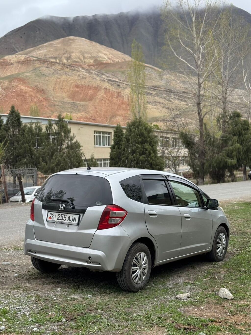 Honda Fit: 2012 г., 1.4 л, Автомат, Бензин, Хэтчбэк: фото 6