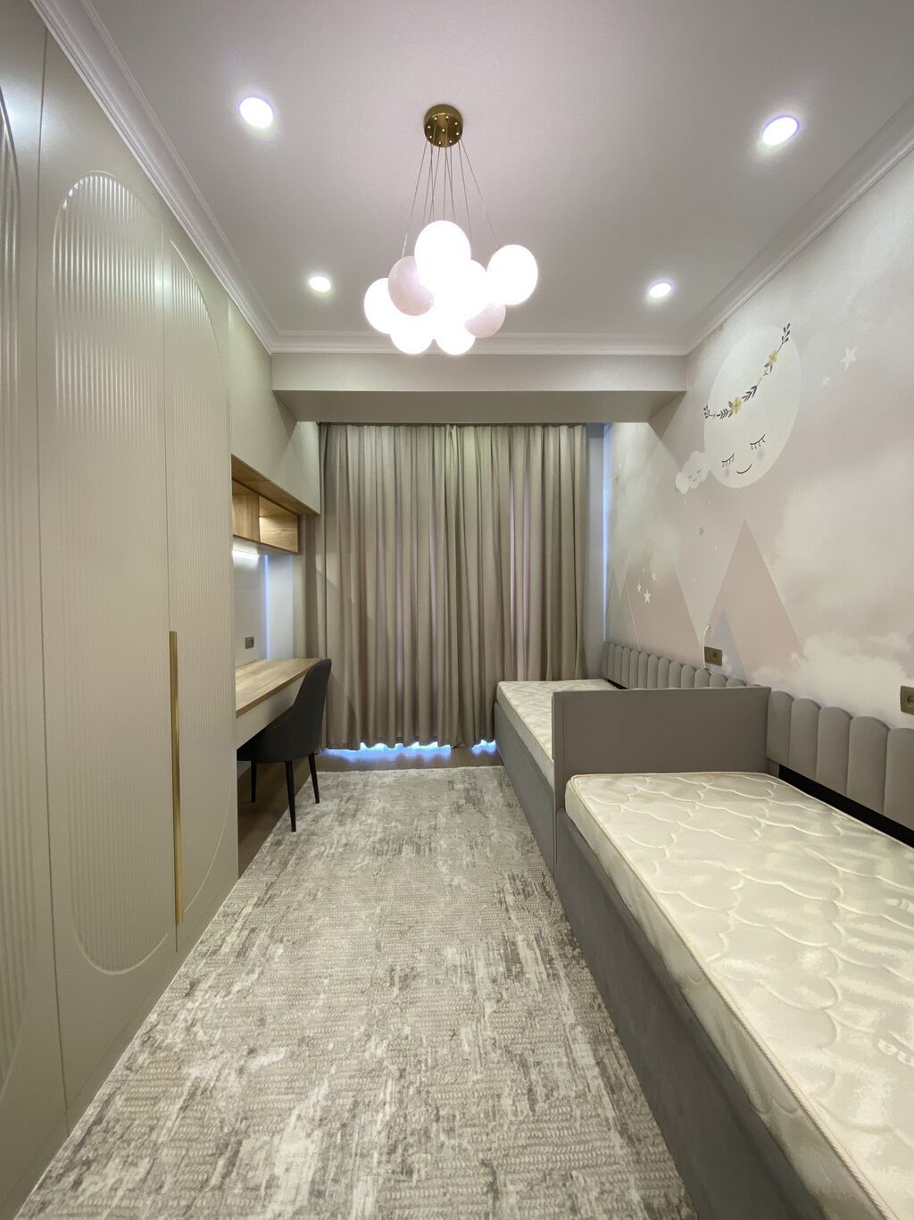 Продам 3-комнатную квартиру 126,7 м², Ош, ЖК Монреаль, дизайнерский ремонт: фото 2