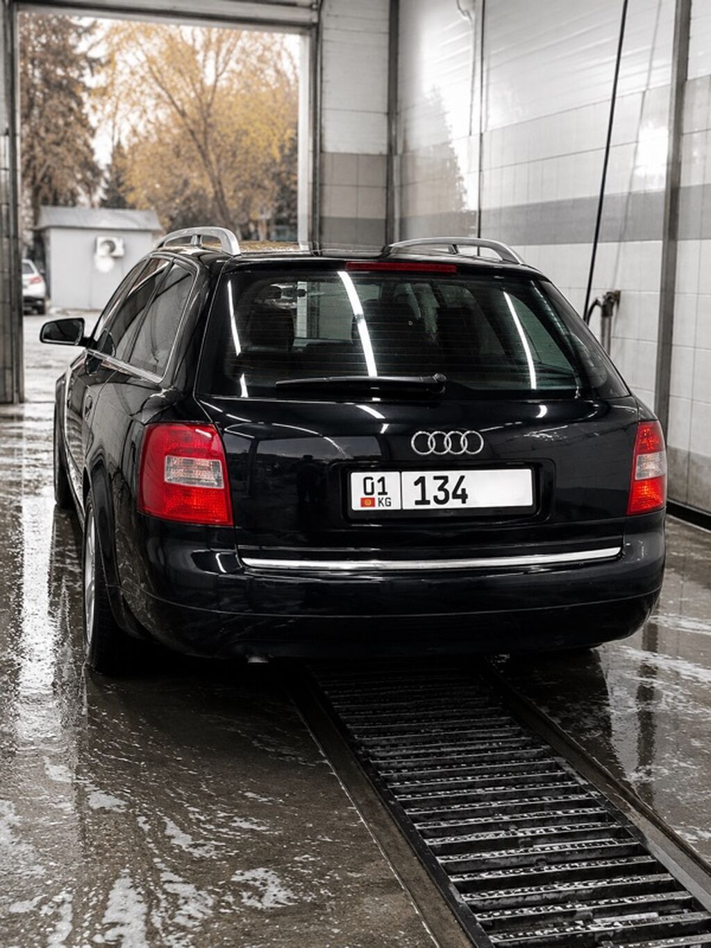 Audi A4: 2002 г., 2.5 л, Вариатор, Дизель, Универсал: фото 2