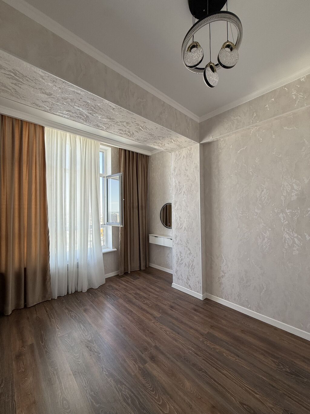 2 комнаты, 67 м², Технопарк Элитка, 14 этаж, Дизайнерский ремонт: фото 3