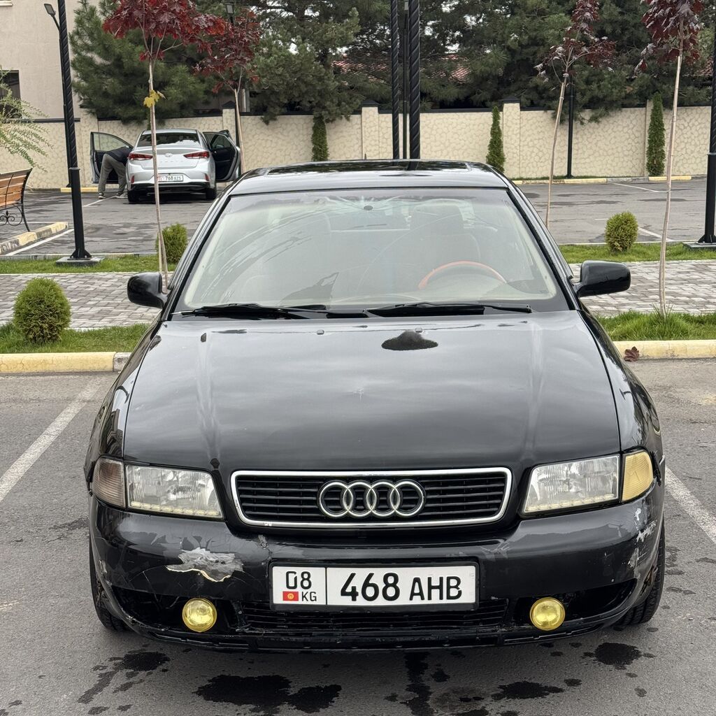 Audi A4: 1995 г., 1.8 л, Механика, Бензин, Седан: фото 3