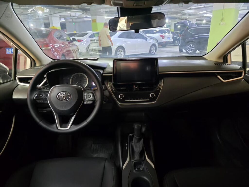 Toyota Corolla: 2021 г., 1.8 л, Вариатор, Гибрид, Седан: фото 7