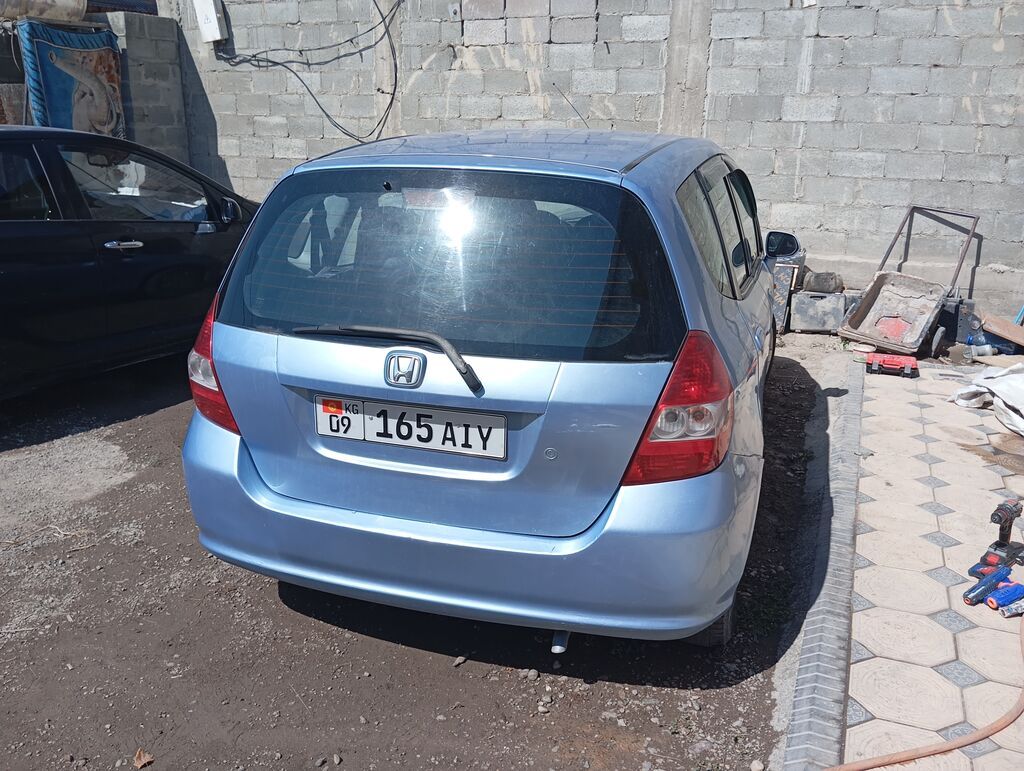 Honda Jazz: 2003 г., 1.5 л, Механика, Бензин, Хэтчбэк: фото 7