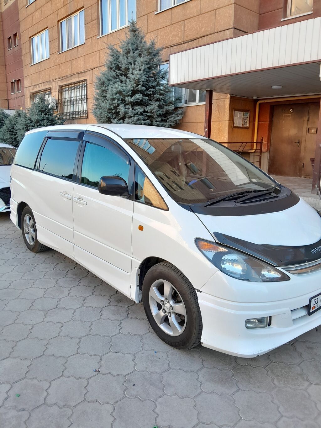 Toyota Estima: 2002 г., Минивэн — фото 3