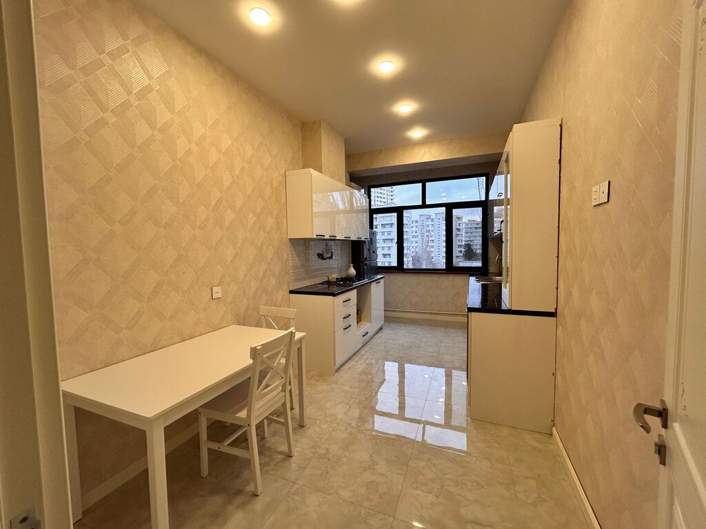 3 otaqlı, Yeni tikili, m. Həzi Aslanov, 97 kv. m