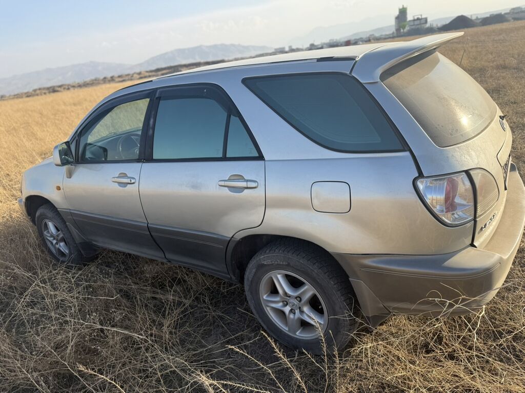 Lexus RX: 2001 г., 3 л, Автомат, Бензин, Кроссовер: фото 2