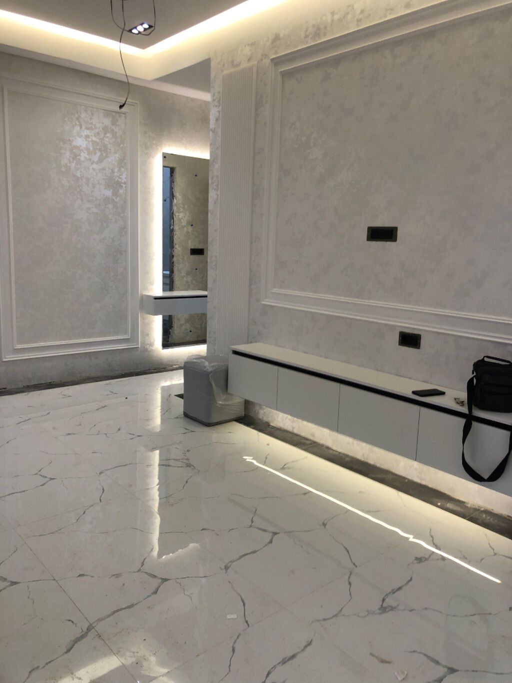 ✨ **WHITE STONE TOWERS-DƏ LÜKS 2 OTAQLI MƏNZİL KİRAYƏ VERİLİR** 🏡 **2